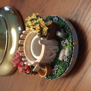 NEVER USED.  Garden Candle Topper (G)